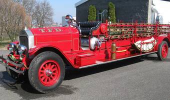 American LaFrance Type 40 fire truck 1928