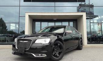 Chrysler 300C 5.7 HEMI, TOP stav i servis 2017