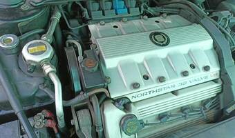 Motor Motor s převodovkou Cadillac Eldorádo 1994 1994