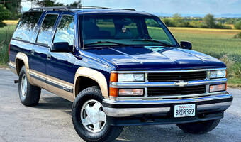 Chevrolet Suburban 1500 LT | 5.7L V8 | 4x4  1999