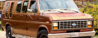 Ford Econoline E-150 5.0 V8 | Classic Coach 1984