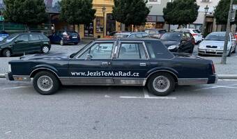 Lincoln Town Car  1986